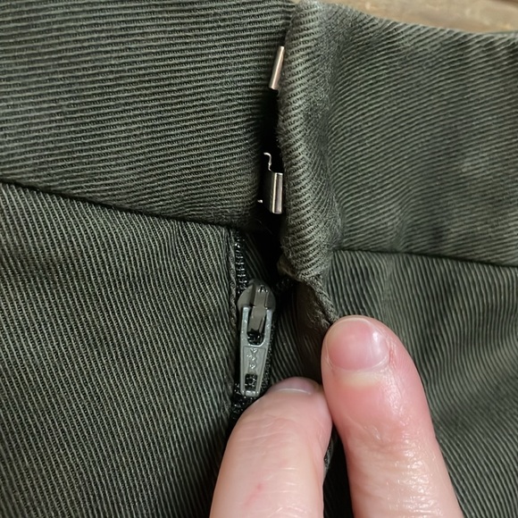 Club Monaco size 6 Green Cropped Cargo Wide Leg Cuffed Utility Pants - Picture 5 of 16